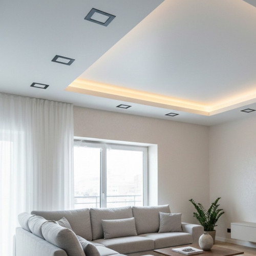 Монтаж двухуровневого потолка с контурной подсветкой и квадратными спотами