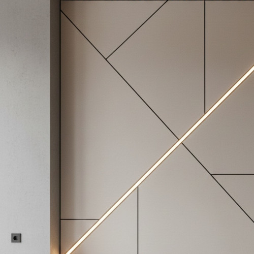 Монтаж натяжных стен с декоративной раскладкой и диагональной световой линией