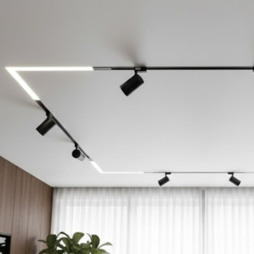 Монтаж натяжного потолка с магнитными треками в гостиной