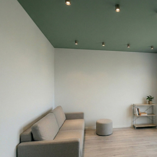 Недорогие бесшовные натяжные потолки в Москве