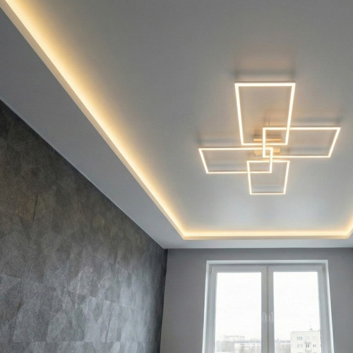 Тканевый двухуровневый натяжной потолок в зале