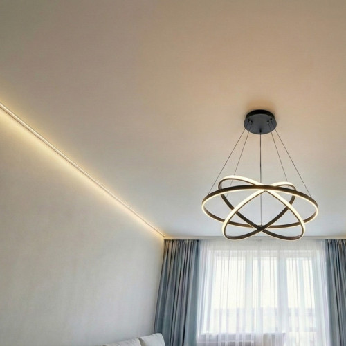 Монтаж парящего натяжного потолка в зале