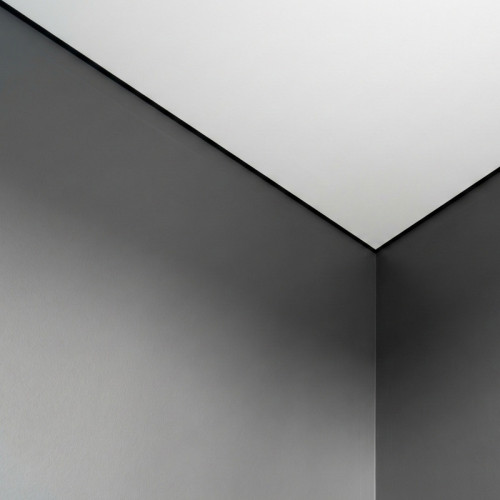 Монтаж матового потолка с теневым примыканием и подсветкой