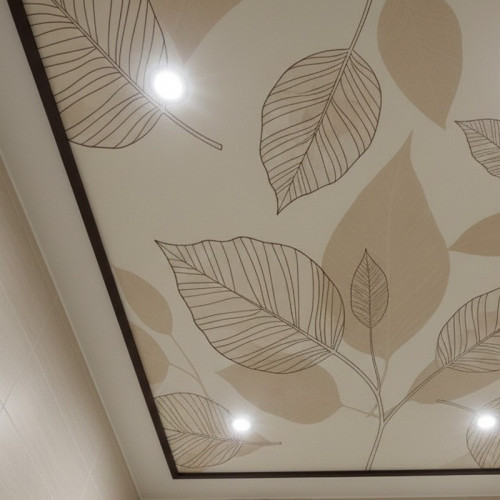 Монтаж натяжного потолка с фотопечатью в ванной комнате