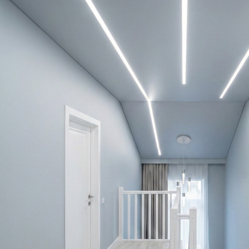 Тканевый потолок со световыми линиями в частном доме